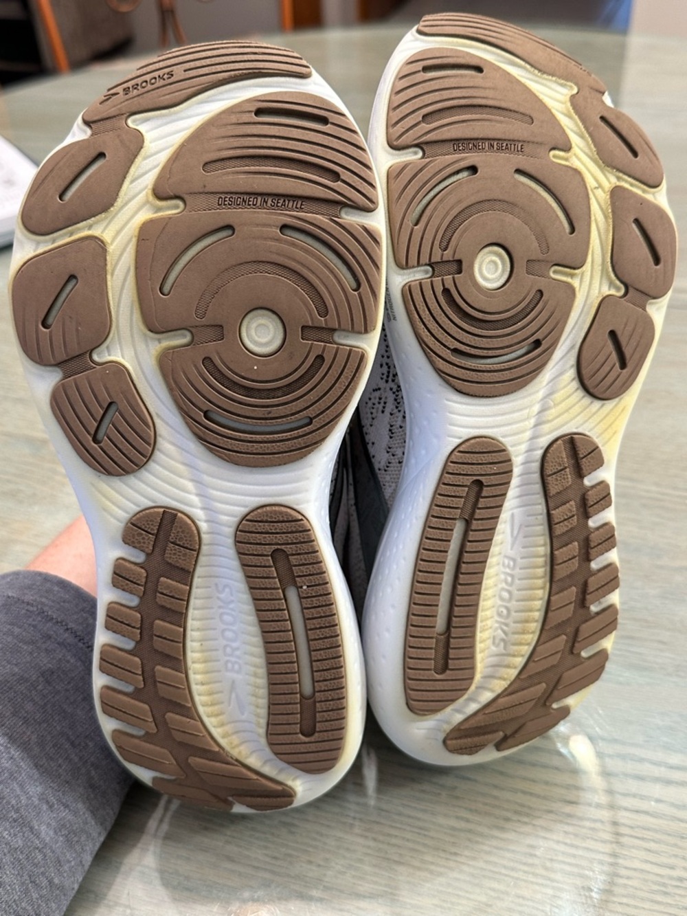 Brooks White and Black Women's Running Sneakers.  Glycerin - Picture 8 of 8